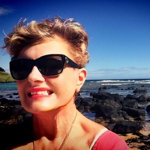 Meet your Posher, Anne-marie